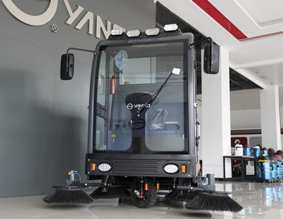 駕駛式掃地機(jī) 駕駛式掃地機(jī)