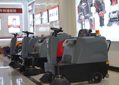 揚(yáng)子掃地機(jī) 揚(yáng)子掃地機(jī)